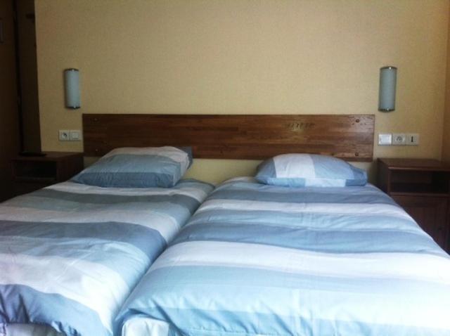 Residence Moliere Hotel Paris Montrouge Zimmer foto